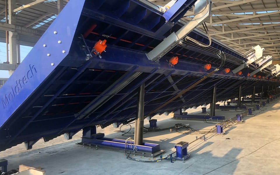 Banda hidráulica de la mesa basculante