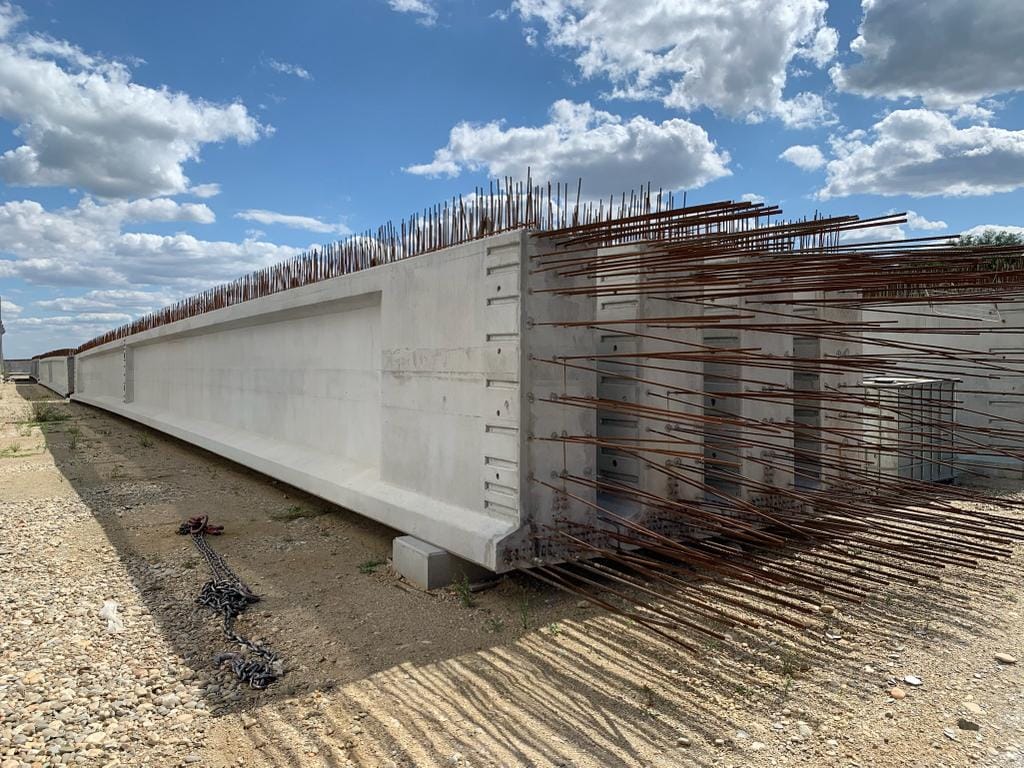 Prestressed girder